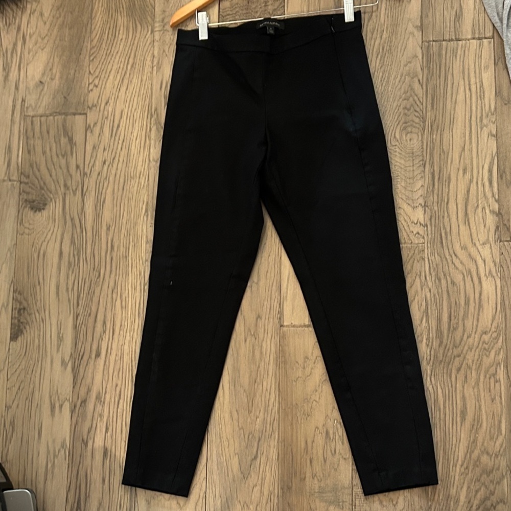 Banana Republic Classic Black Cropped Pants